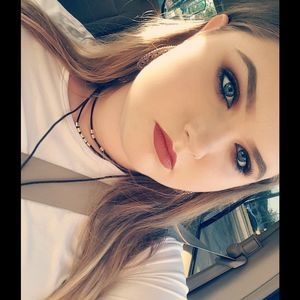 Meet your Posher, Breanna